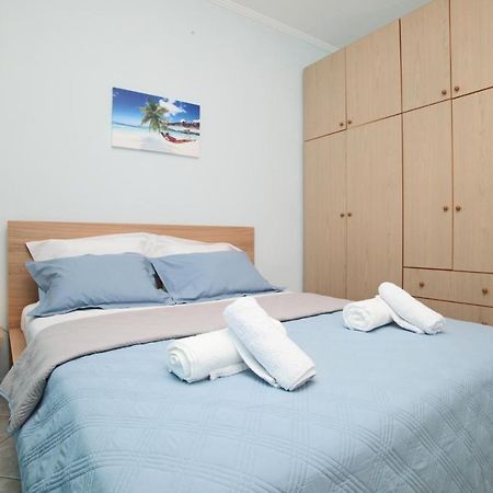 Blue Deluxe Apartment Kallithea  Экстерьер фото