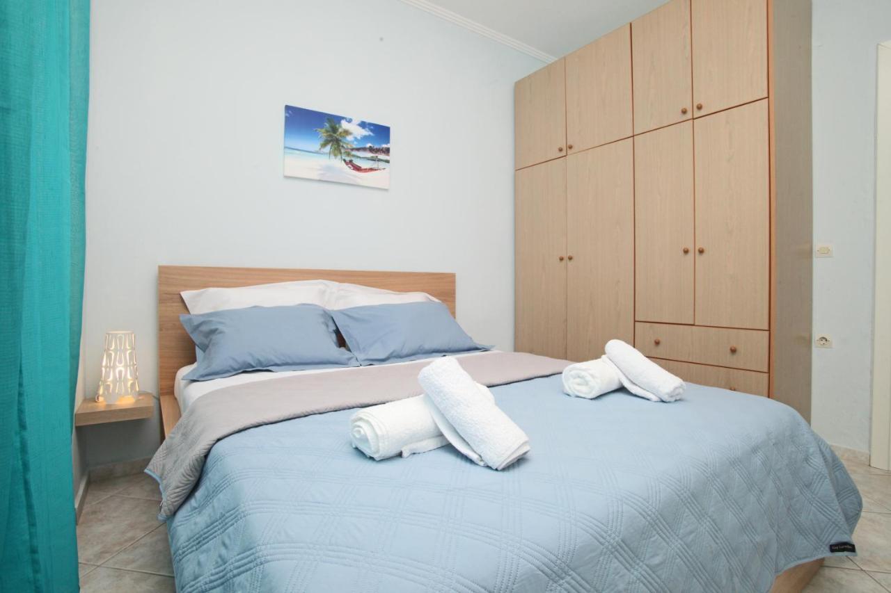 Blue Deluxe Apartment Kallithea  Экстерьер фото
