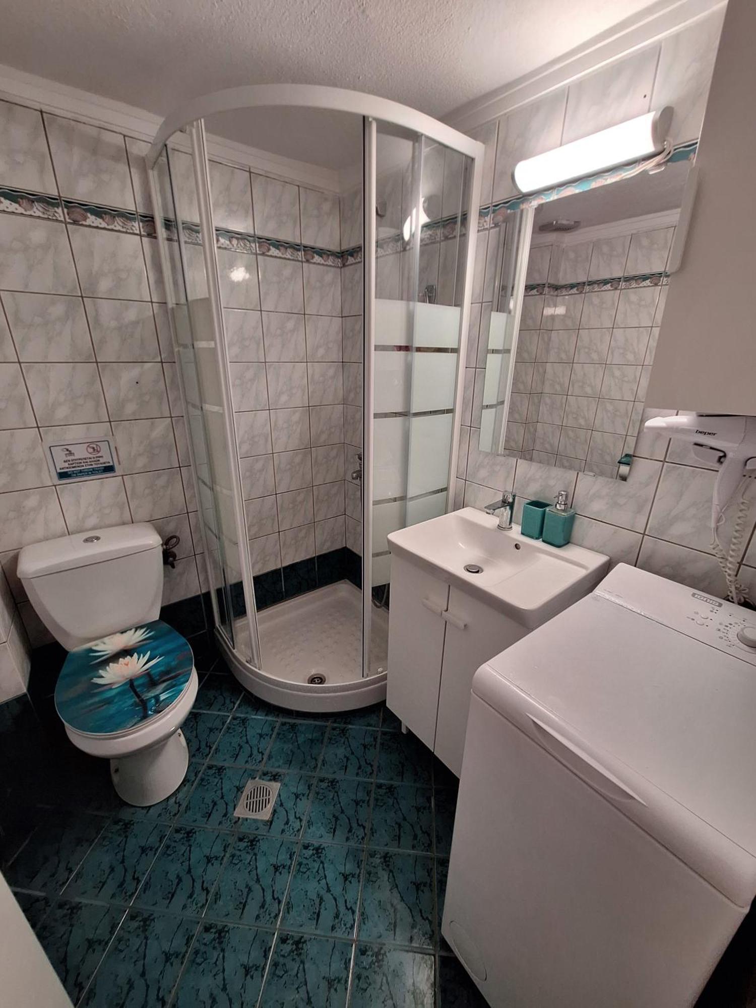 Blue Deluxe Apartment Kallithea  Экстерьер фото